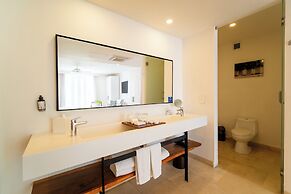 Nacar Hotel Cartagena, Curio Collection by Hilton