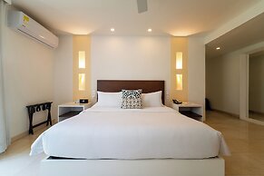 Nacar Hotel Cartagena, Curio Collection by Hilton