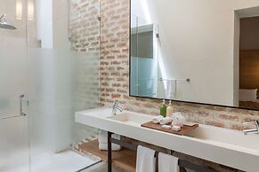 Nacar Hotel Cartagena, Curio Collection by Hilton