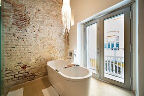 Nacar Hotel Cartagena, Curio Collection by Hilton