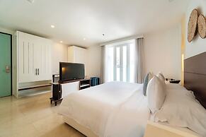 Nacar Hotel Cartagena, Curio Collection by Hilton