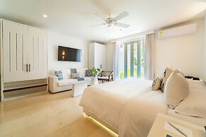 Nacar Hotel Cartagena, Curio Collection by Hilton