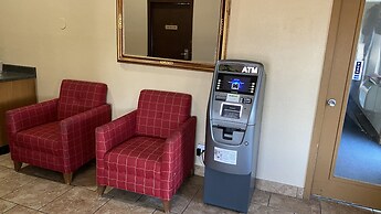 Newton Inn In Newton, KS