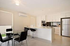 Fringe Apartments