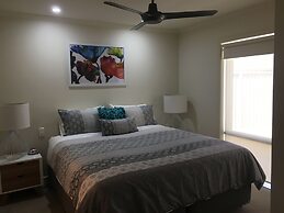 Fringe Apartments