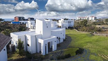 Libentia Hotel & Pool Villa