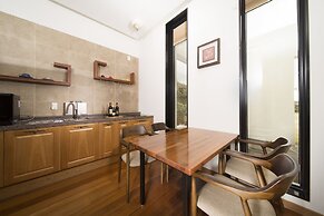 Libentia Hotel & Pool Villa