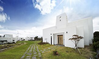 Libentia Hotel & Pool Villa