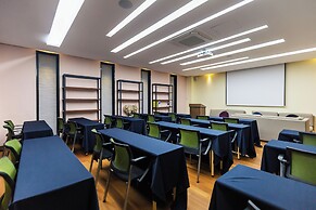 Libentia Hotel & Pool Villa