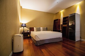 Libentia Hotel & Pool Villa