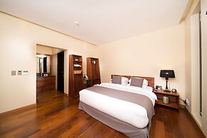 Libentia Hotel & Pool Villa