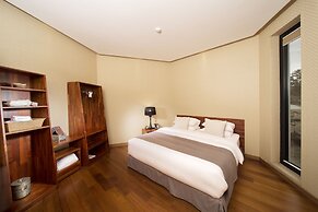 Libentia Hotel & Pool Villa