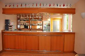 West Hotel