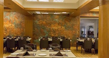 Aarya Grand Hotels & Resorts