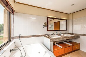 Chobe Safari Lodge | East Africa Uganda