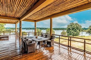 Chobe Safari Lodge | East Africa Uganda