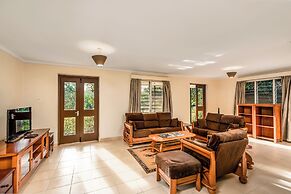 Chobe Safari Lodge | East Africa Uganda
