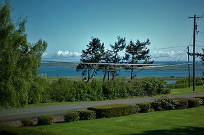 GreenHouse Inn by the Bay