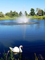 Grand Hinckley Inn