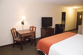Grand Hinckley Inn