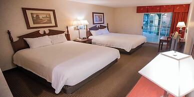 Grand Hinckley Inn
