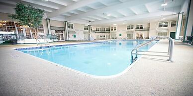 Grand Hinckley Inn