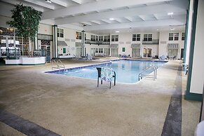 Grand Hinckley Inn