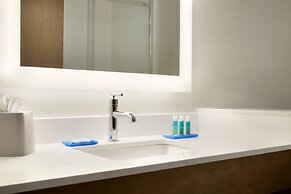 Holiday Inn Express & Suites McAllen - Medical Center Area by IHG