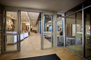 Holiday Inn Express & Suites McAllen - Medical Center Area by IHG