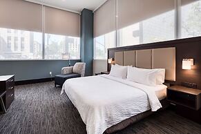 Holiday Inn Express Kansas City Downtown by IHG