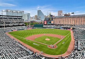 Holiday Inn Express & Suites Owings Mills-Baltimore Area by IHG