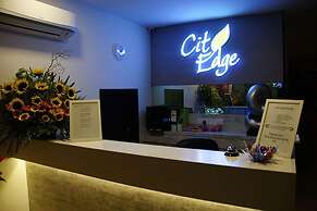 City Edge Hotel