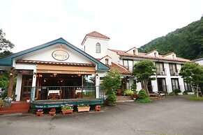 Hotel & Restaurant Yesterday