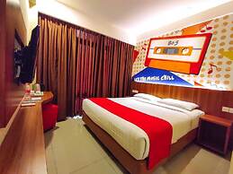 Front One Hotel Purwodadi