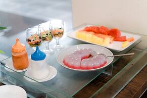 Front One Hotel Purwodadi