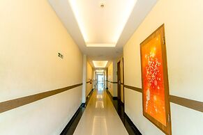 Front One Hotel Purwodadi