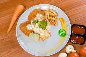 Front One Hotel Purwodadi