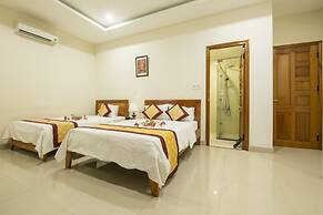 Dam Tien Hotel