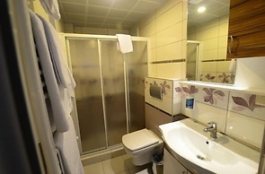 Dort Mevsim Suit Otel