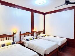 Doublegem Beach Resort and Hotel