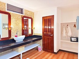 Doublegem Beach Resort and Hotel