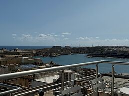 Paulos Valletta