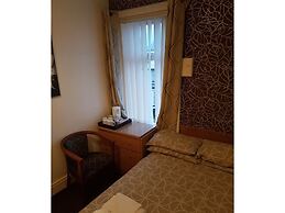 Avari Beach Hotel