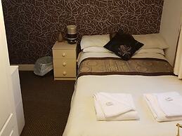 Avari Beach Hotel