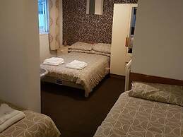 Avari Beach Hotel