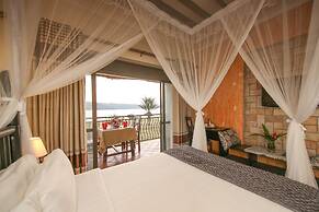 Victoria Forest Resort