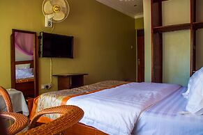 Jinja Safari Hotel
