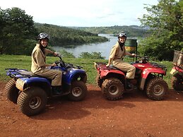 Ci'Sand Suites Hotel