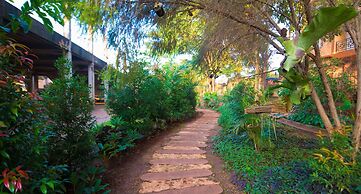 Ci'Sand Suites Hotel