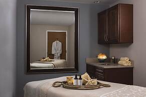 Hutchinson Shores Resort & Spa